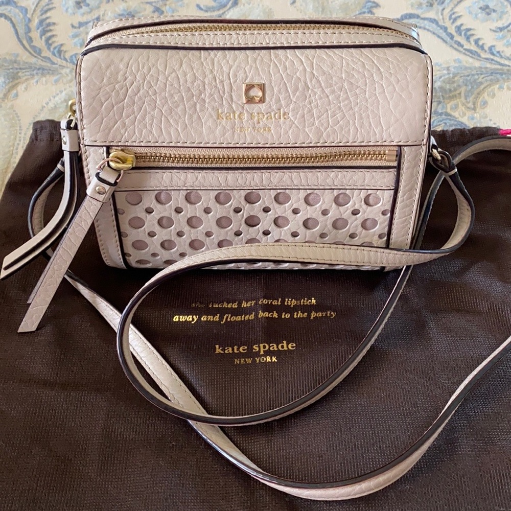 🎉👛HP👛🎉Kate Spade Perri Lane Looloo Bubbles Beige Crossbody Bag